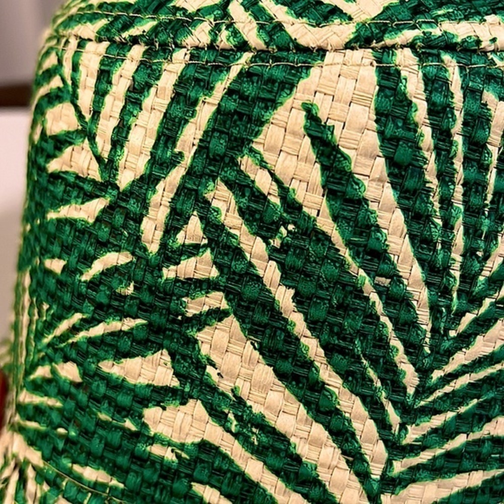 Unisex Straw Hat With Green Palm Leaves •Size is Adjustable • New With Tags - Picture 4 of 8
